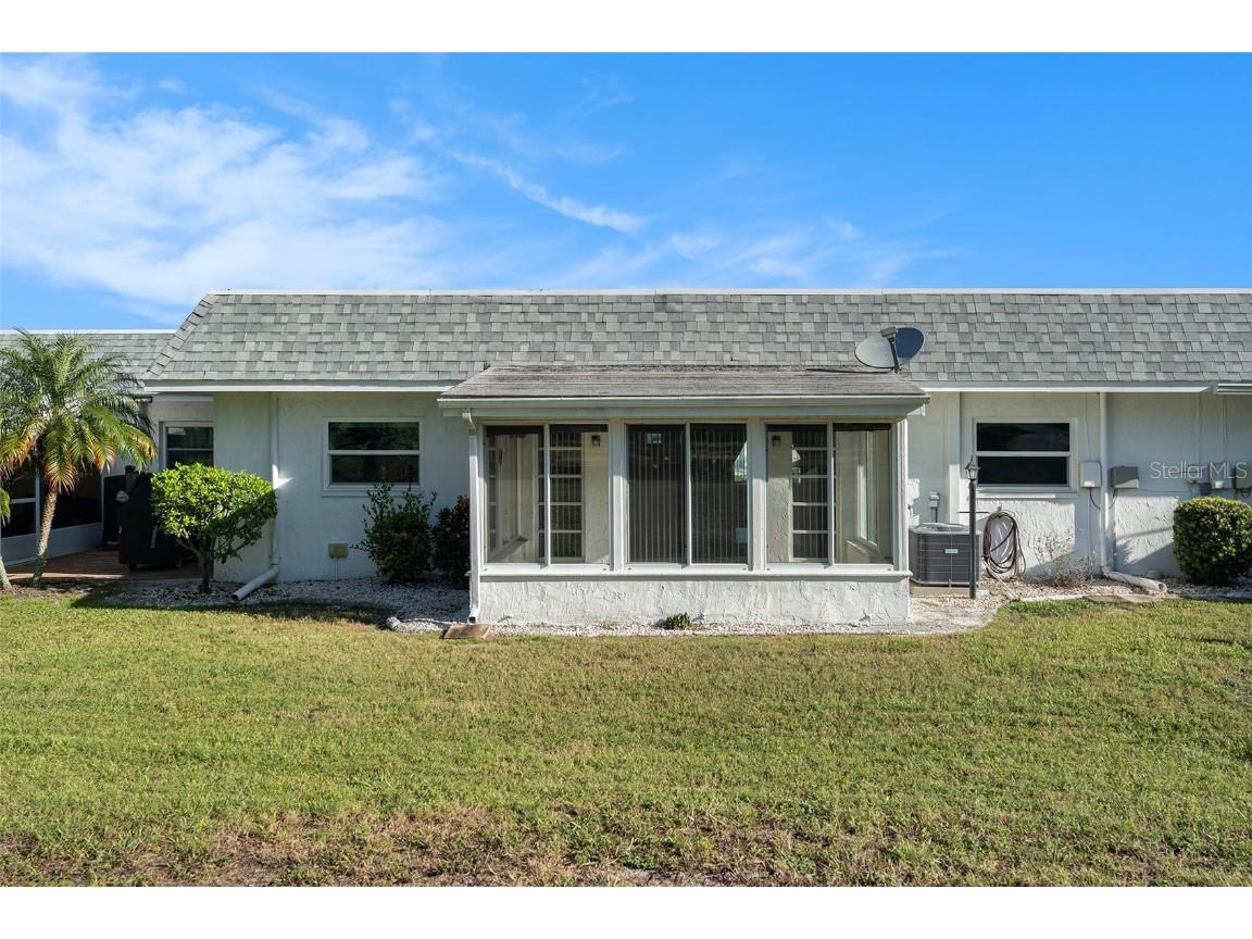 382 Club Manor Drive Sun City Center FL 33573 TB8436289 image27