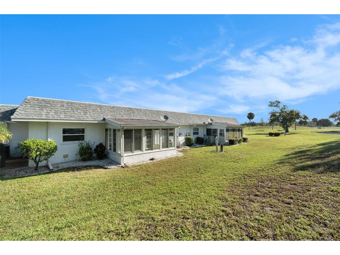 382 Club Manor Drive Sun City Center FL 33573 TB8436289 image28