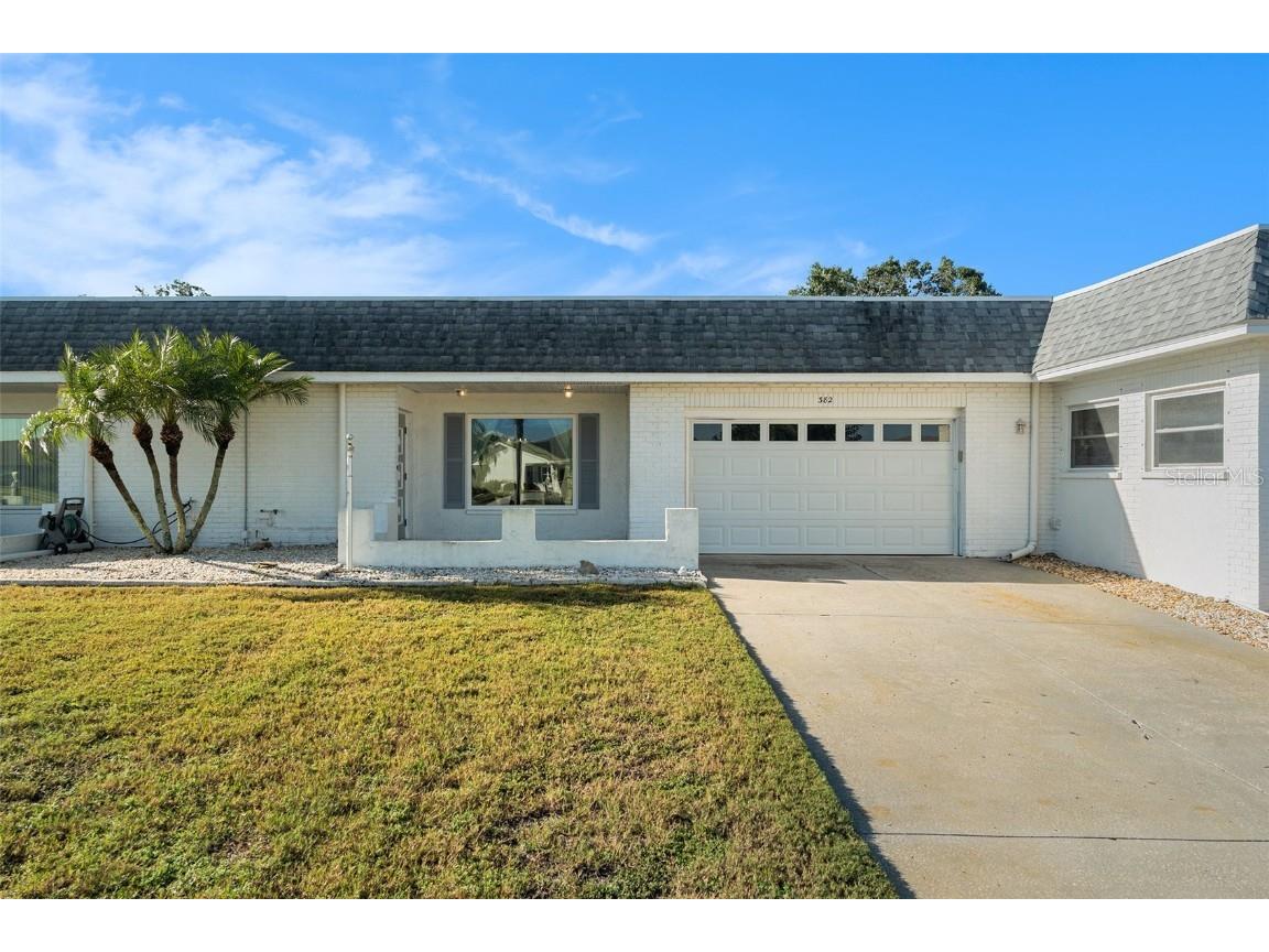 382 Club Manor Drive Sun City Center FL 33573 TB8436289 image3