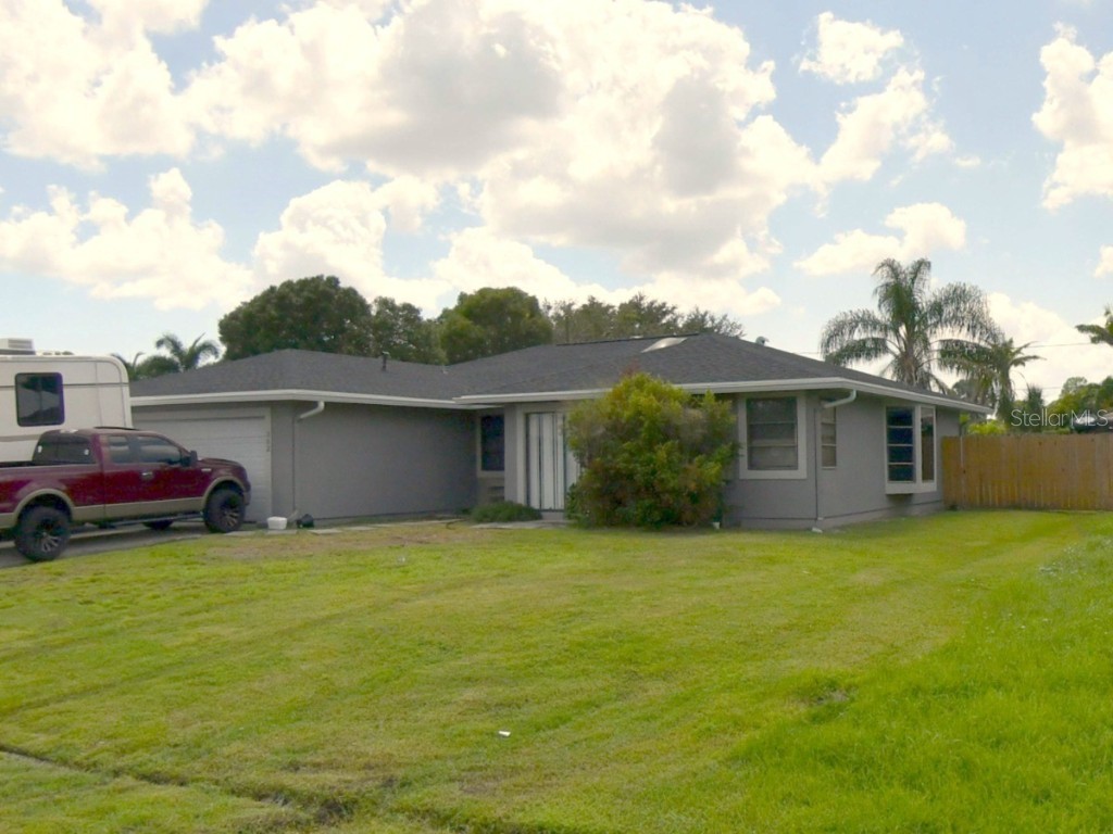 382 NE Genesee Avenue NE Port Saint Lucie FL 34983 C7514020 image1