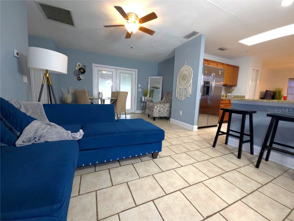 382 NE Genesee Avenue NE Port Saint Lucie FL 34983 C7514020 image3