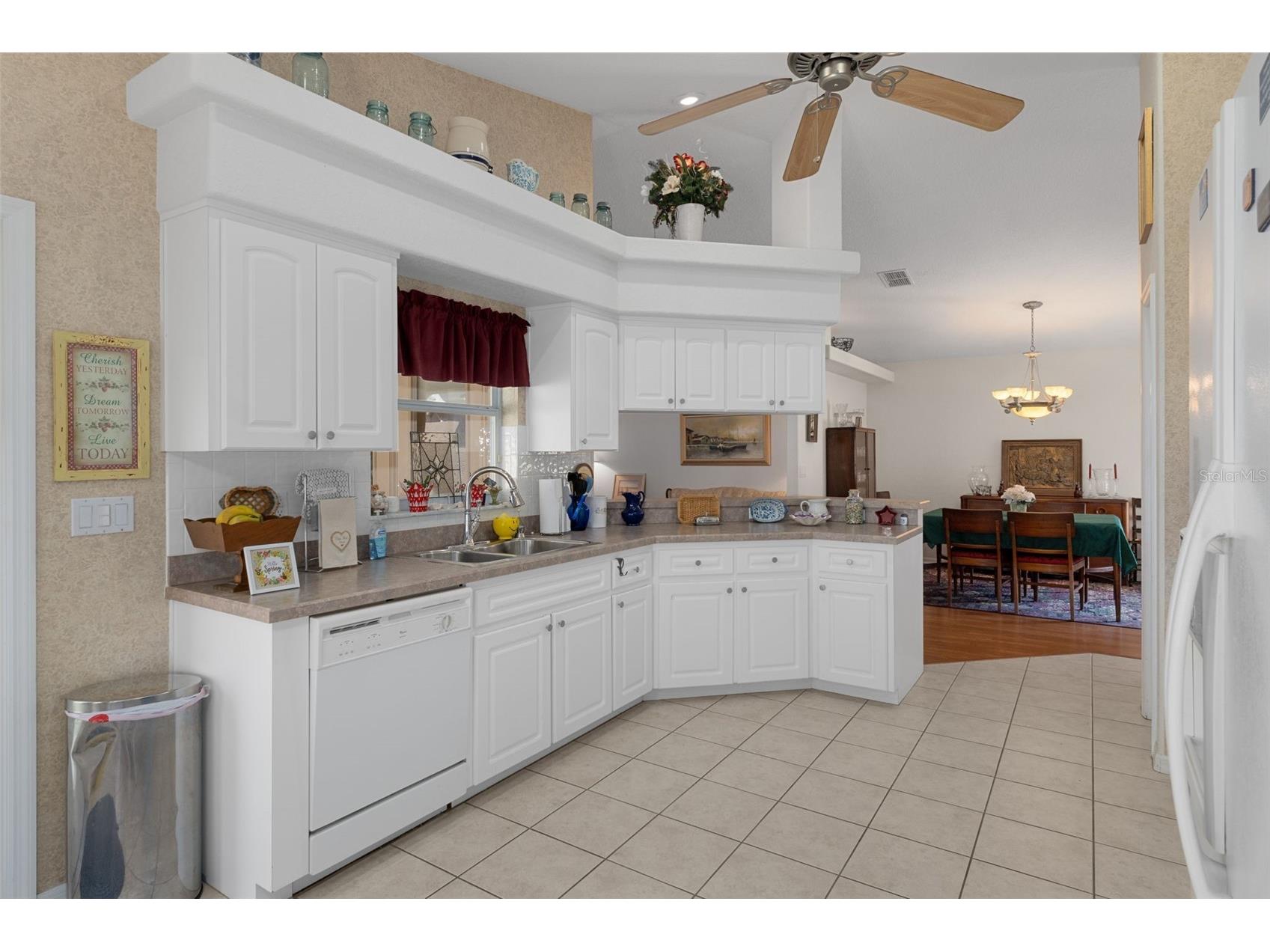 382 Royal Palm Way Spring Hill FL 34608 W7885401 image18