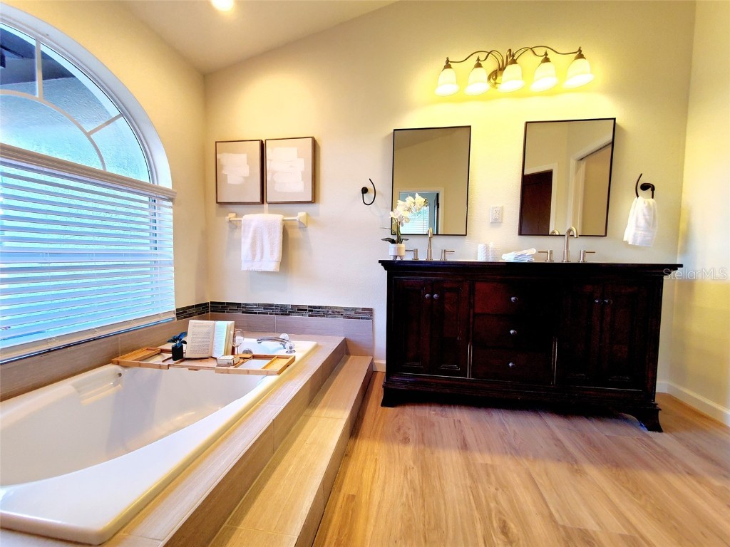 382 Waterford Circle E Tarpon Springs FL 34688 TB8420596 image27