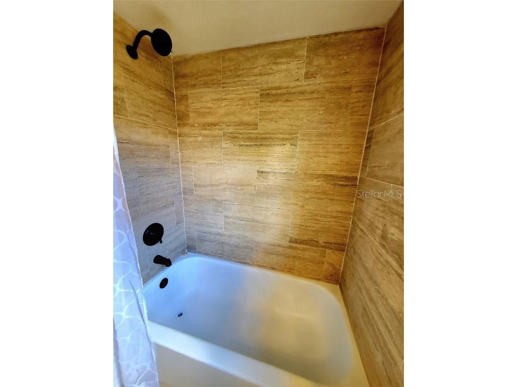 382 Waterford Circle E Tarpon Springs FL 34688 TB8420596 image38