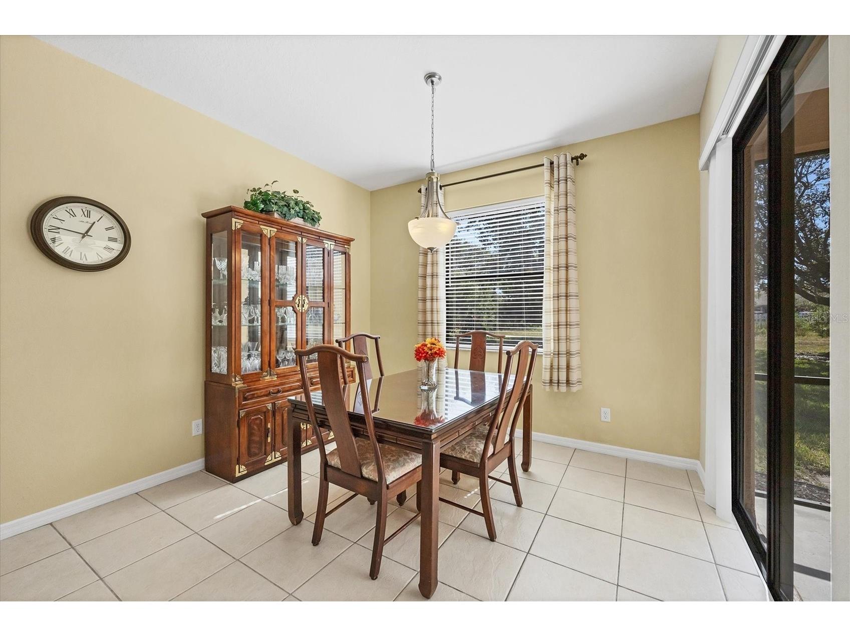 3820 80th Drive E Sarasota FL 34243 A4673195 image14