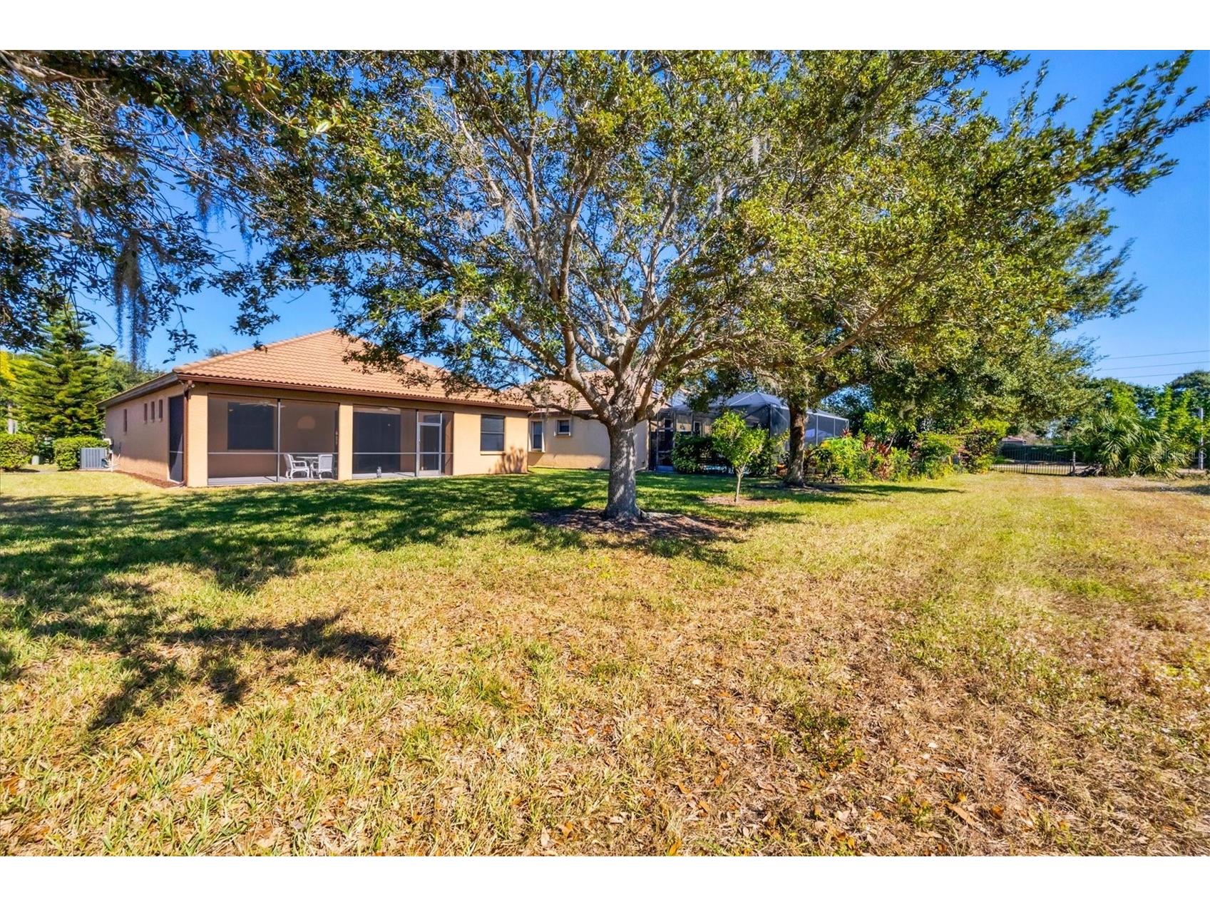 3820 80th Drive E Sarasota FL 34243 A4673195 image32