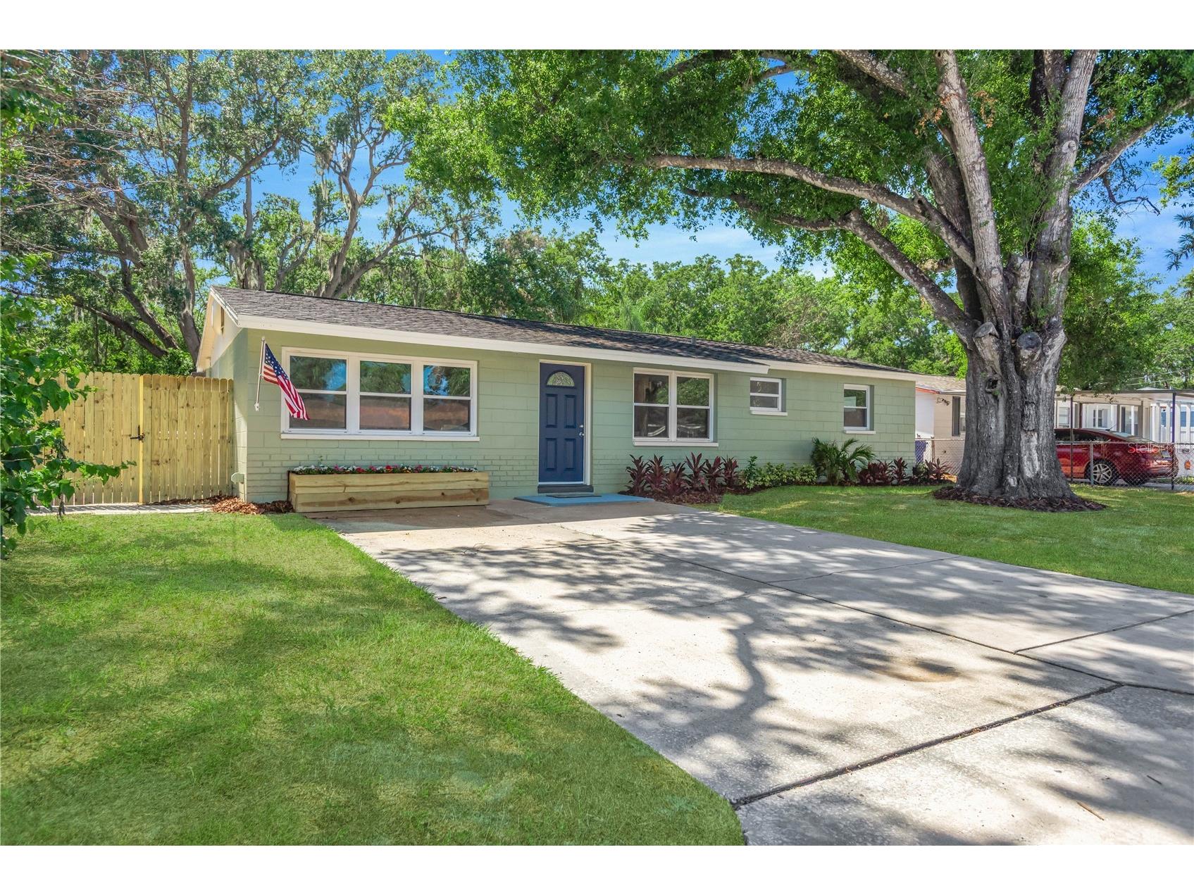 3820 Beechwood Boulevard Tampa FL 33619 TB8505575 image13