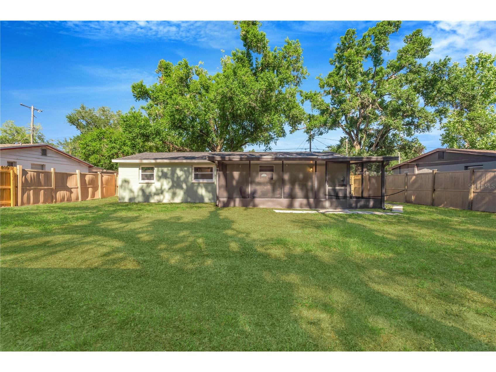 3820 Beechwood Boulevard Tampa FL 33619 TB8505575 image20