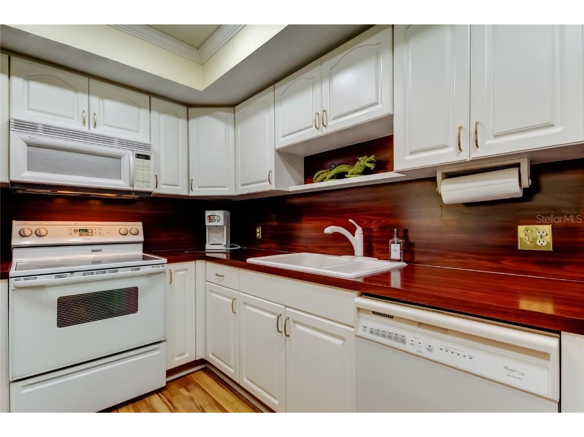 3820 Gulf Boulevard #1107 Saint Pete Beach FL 33706 - GULF OF MEXICO TB8389117 image9