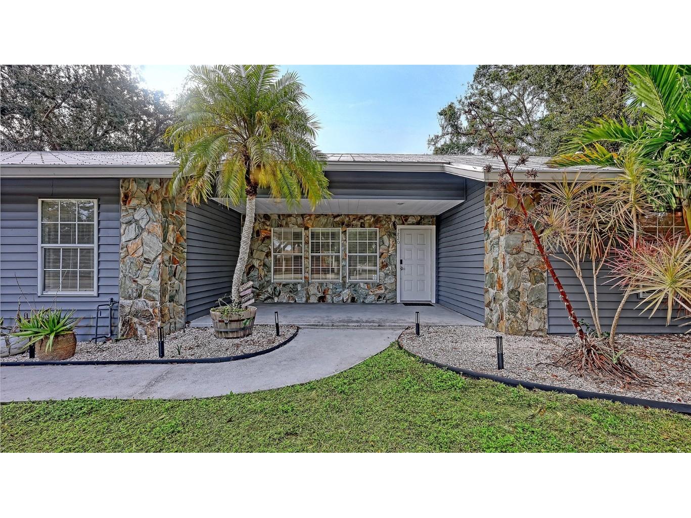 3820 Wilkinson Road Sarasota FL 34233 A4671982 image1