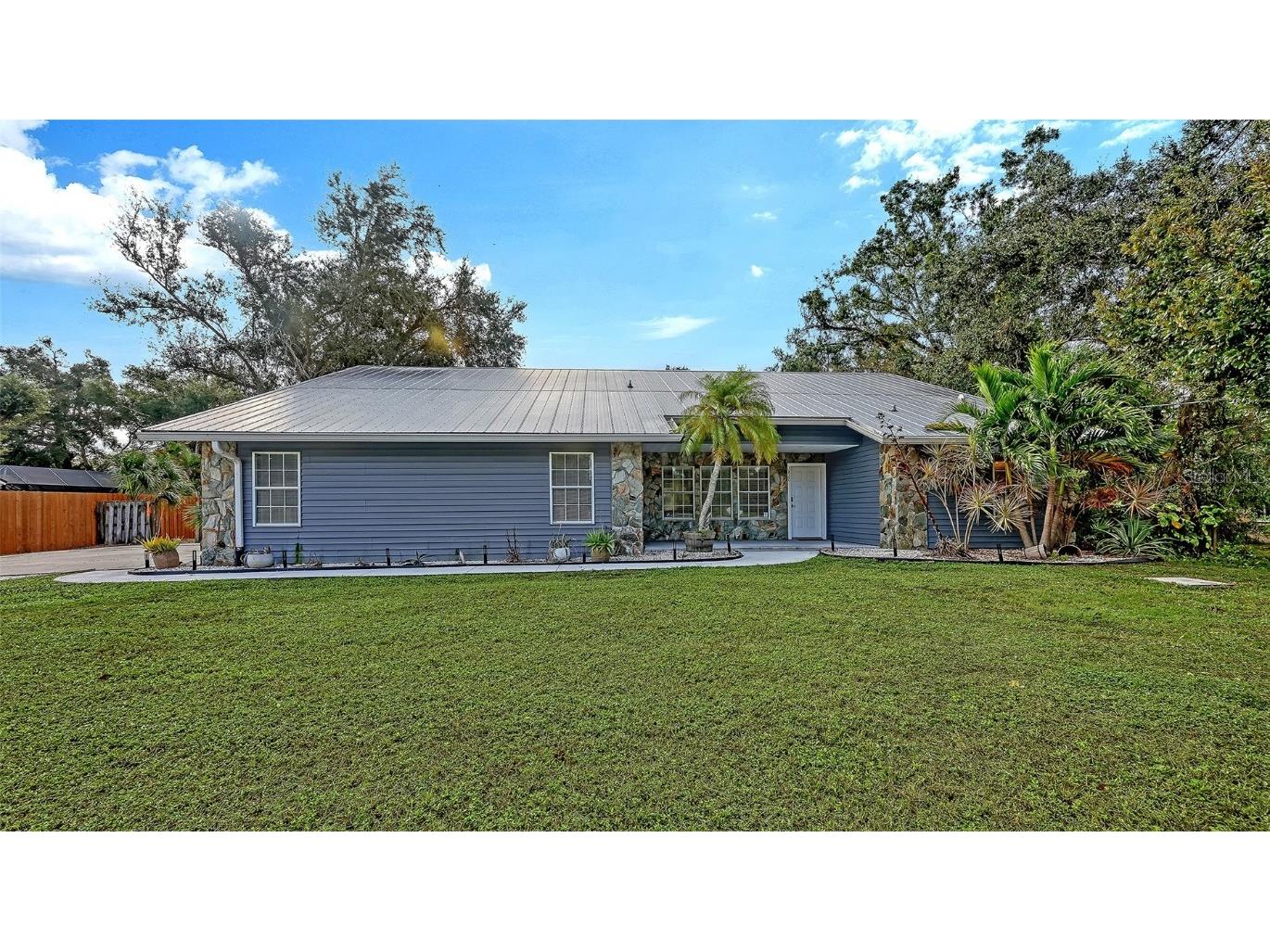 3820 Wilkinson Road Sarasota FL 34233 A4671982 image2