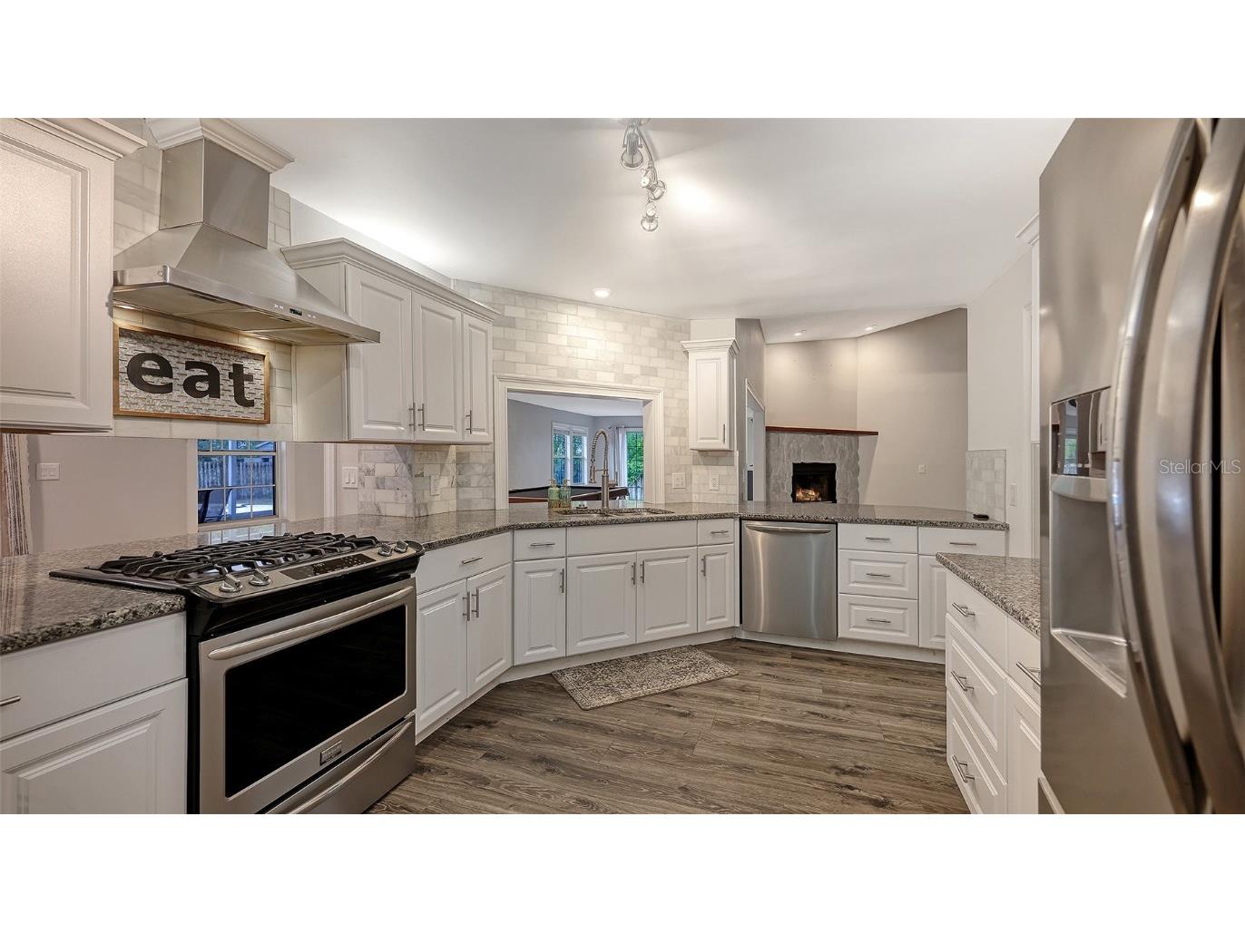 3820 Wilkinson Road Sarasota FL 34233 A4671982 image6