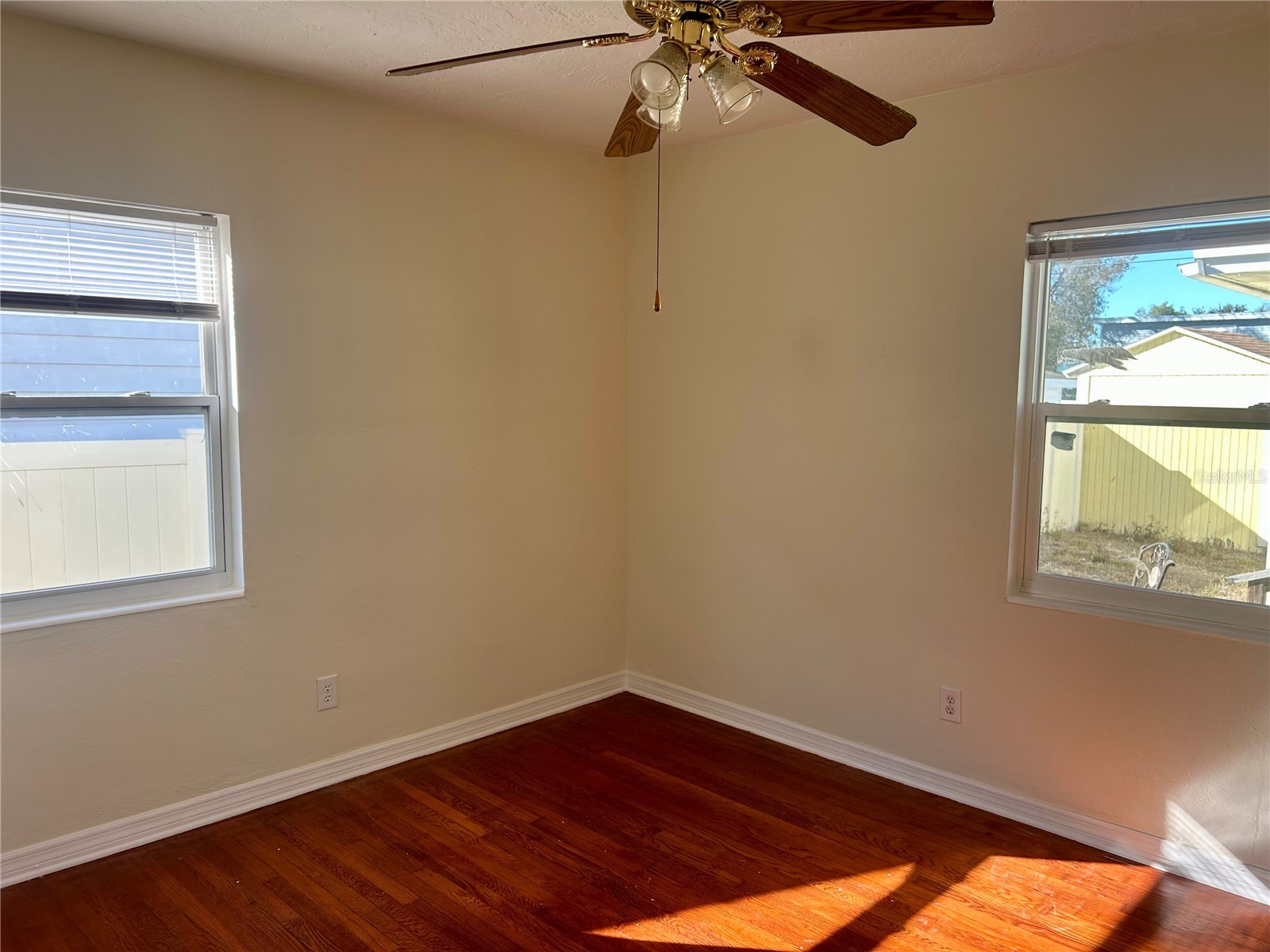 3821 1st Avenue N Saint Petersburg FL 33713 TB8466993 image10