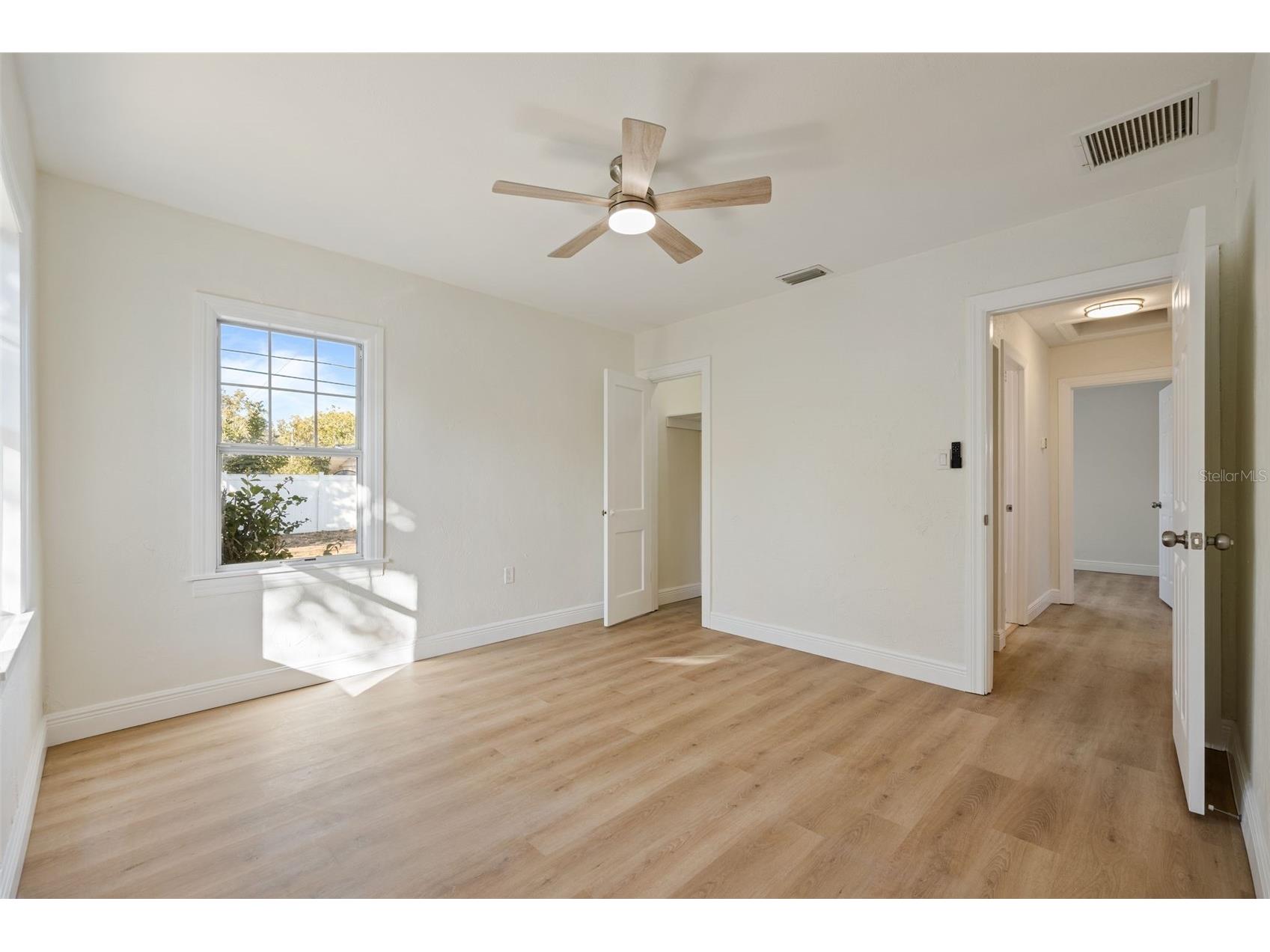 3821 6th Avenue N Saint Petersburg FL 33713 TB8473530 image12