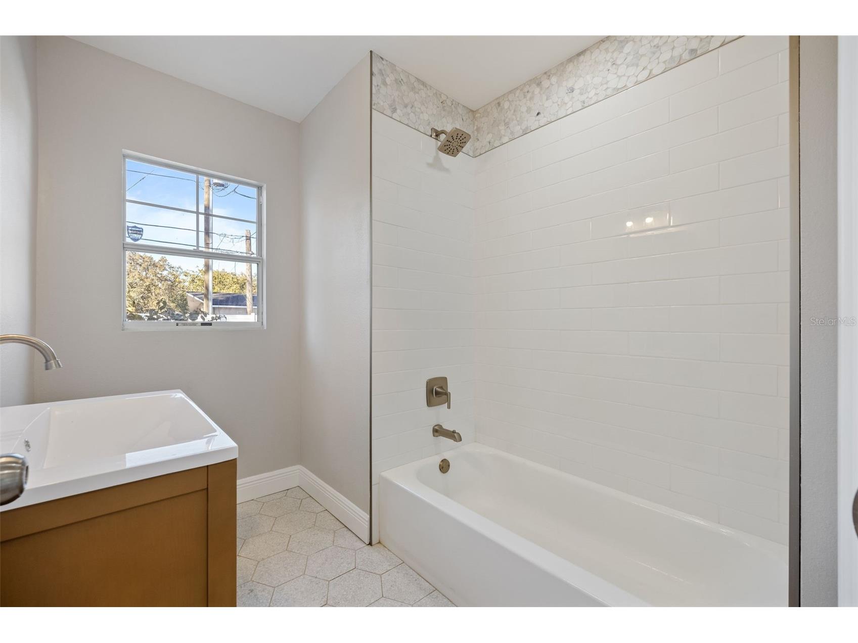 3821 6th Avenue N Saint Petersburg FL 33713 TB8473530 image13