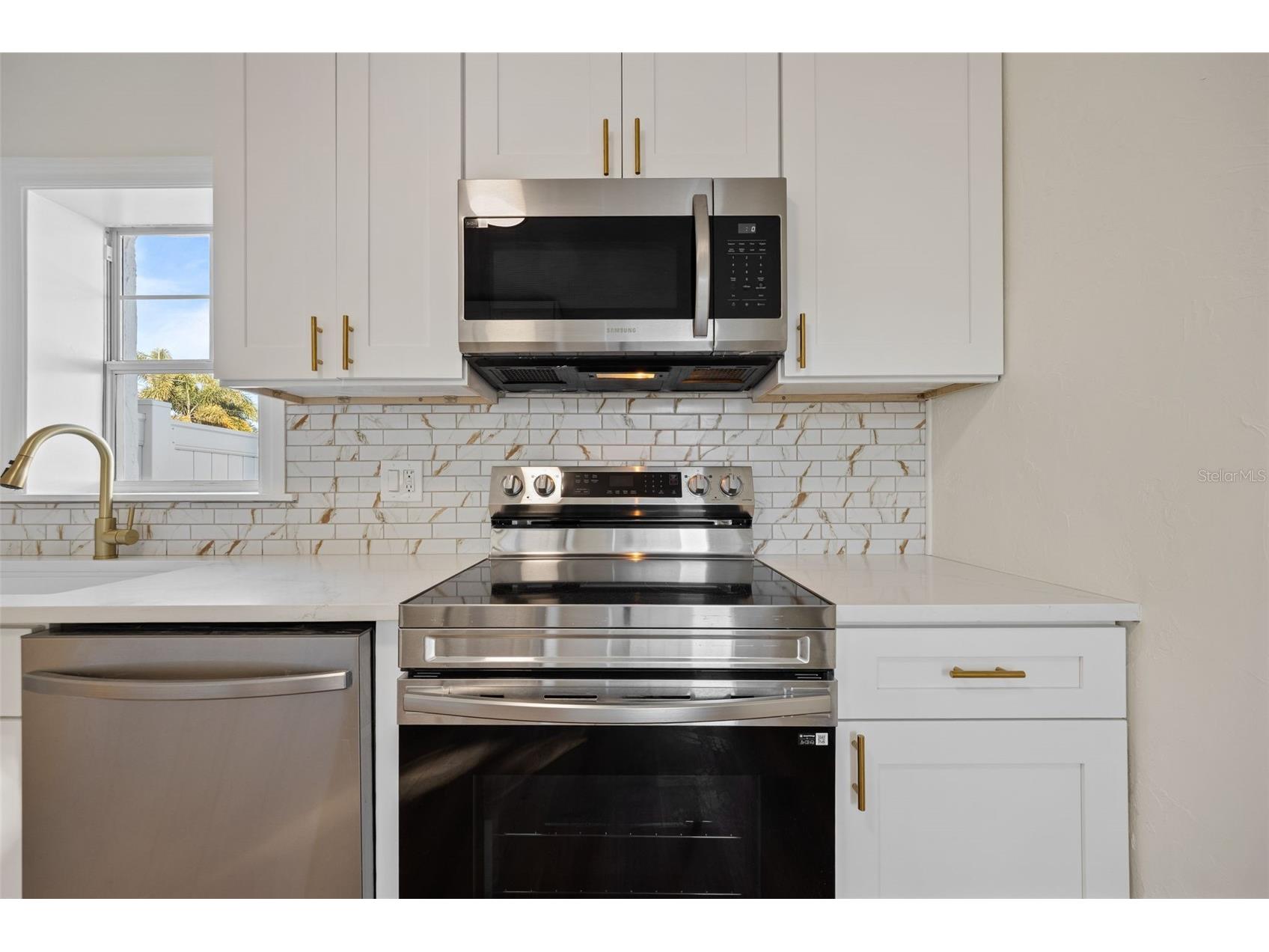 3821 6th Avenue N Saint Petersburg FL 33713 TB8473530 image21