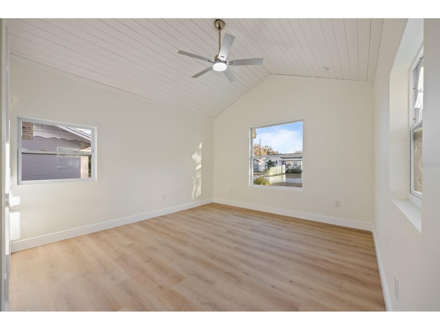 3821 6th Avenue N Saint Petersburg FL 33713 TB8473530 image23