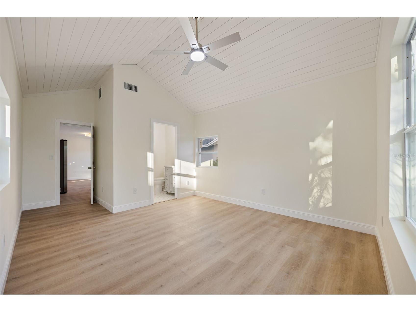 3821 6th Avenue N Saint Petersburg FL 33713 TB8473530 image24