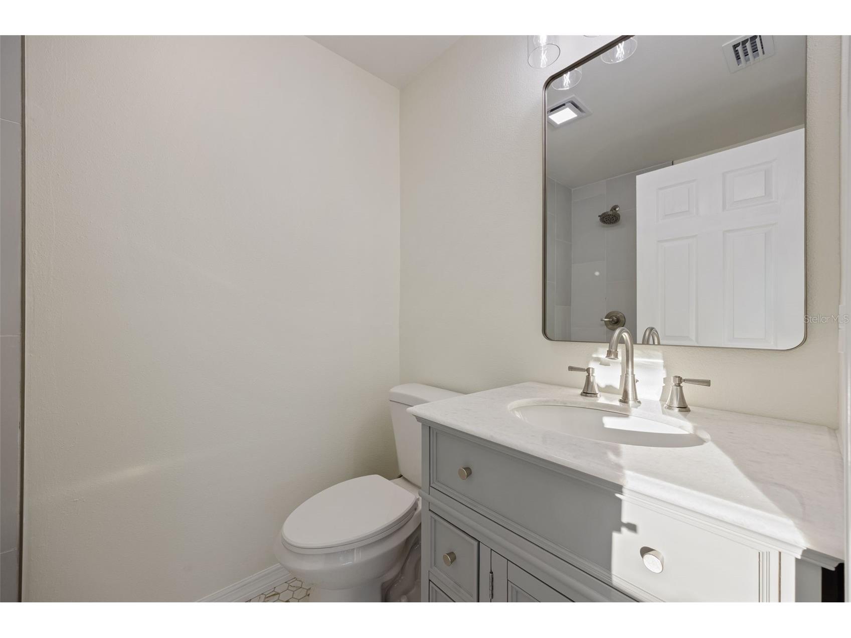 3821 6th Avenue N Saint Petersburg FL 33713 TB8473530 image25