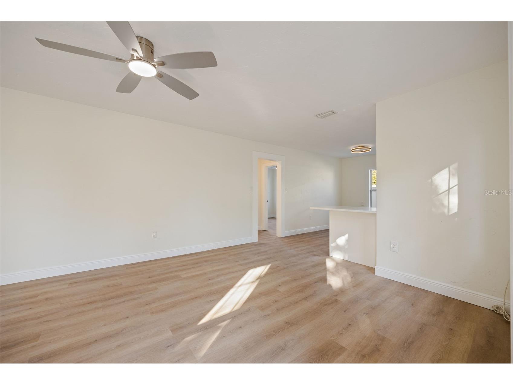 3821 6th Avenue N Saint Petersburg FL 33713 TB8473530 image8