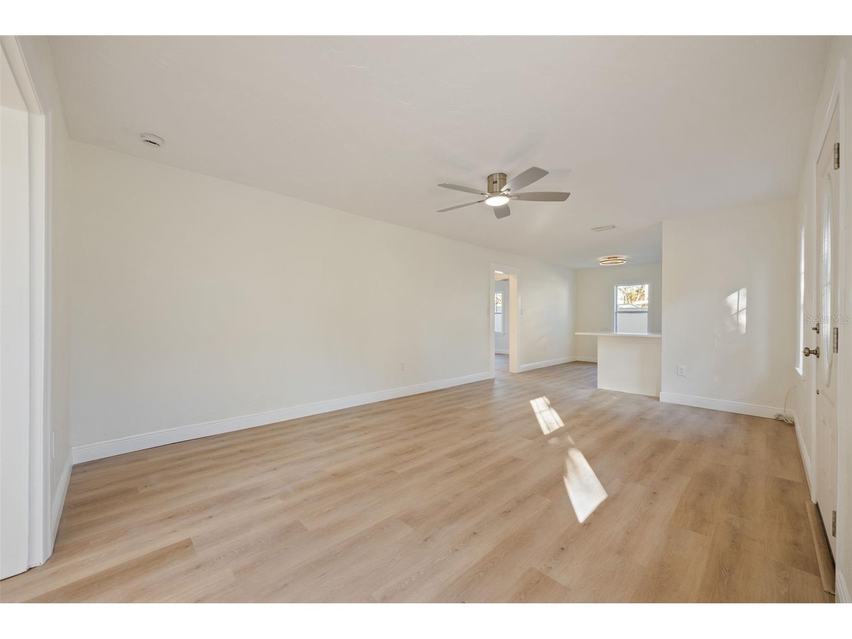 3821 6th Avenue N Saint Petersburg FL 33713 TB8473530 image9