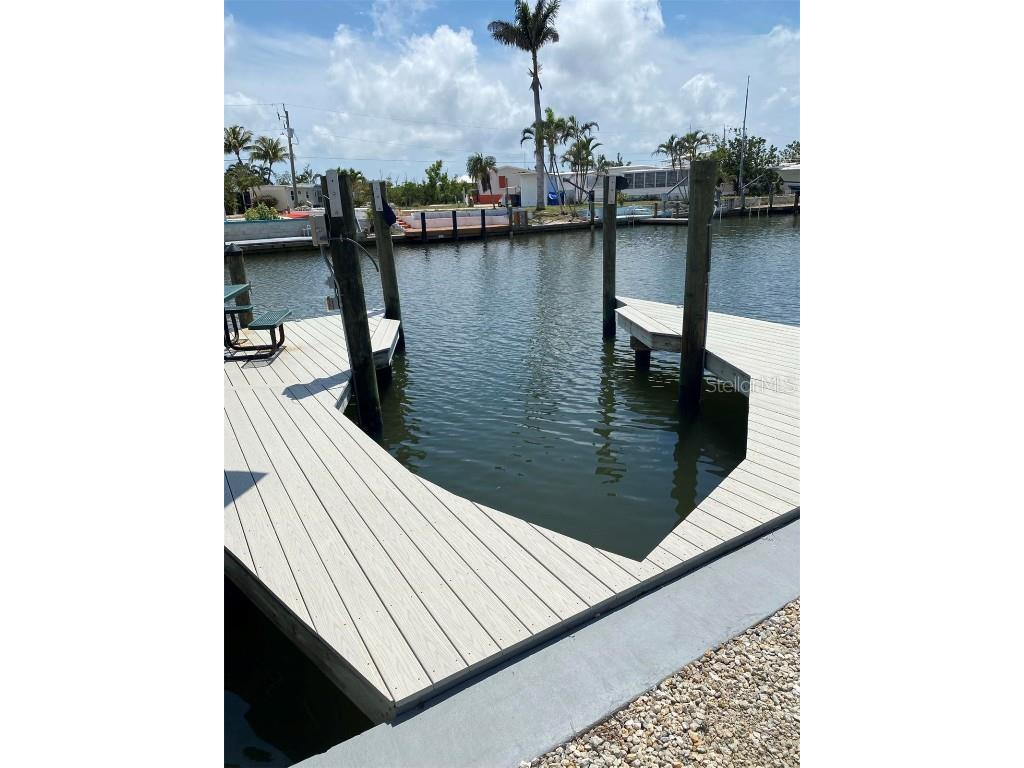 3821 Blueberry Lane Saint James City FL 33956 C7509482 image1