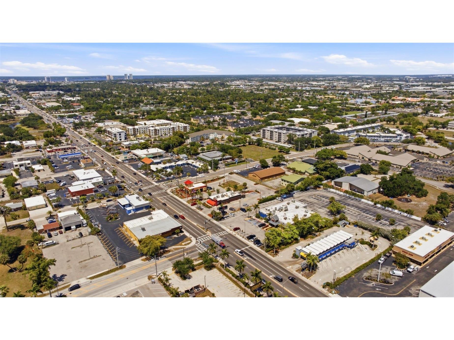 3821 Cleveland Avenue Fort Myers FL 33901 A4693249 image12