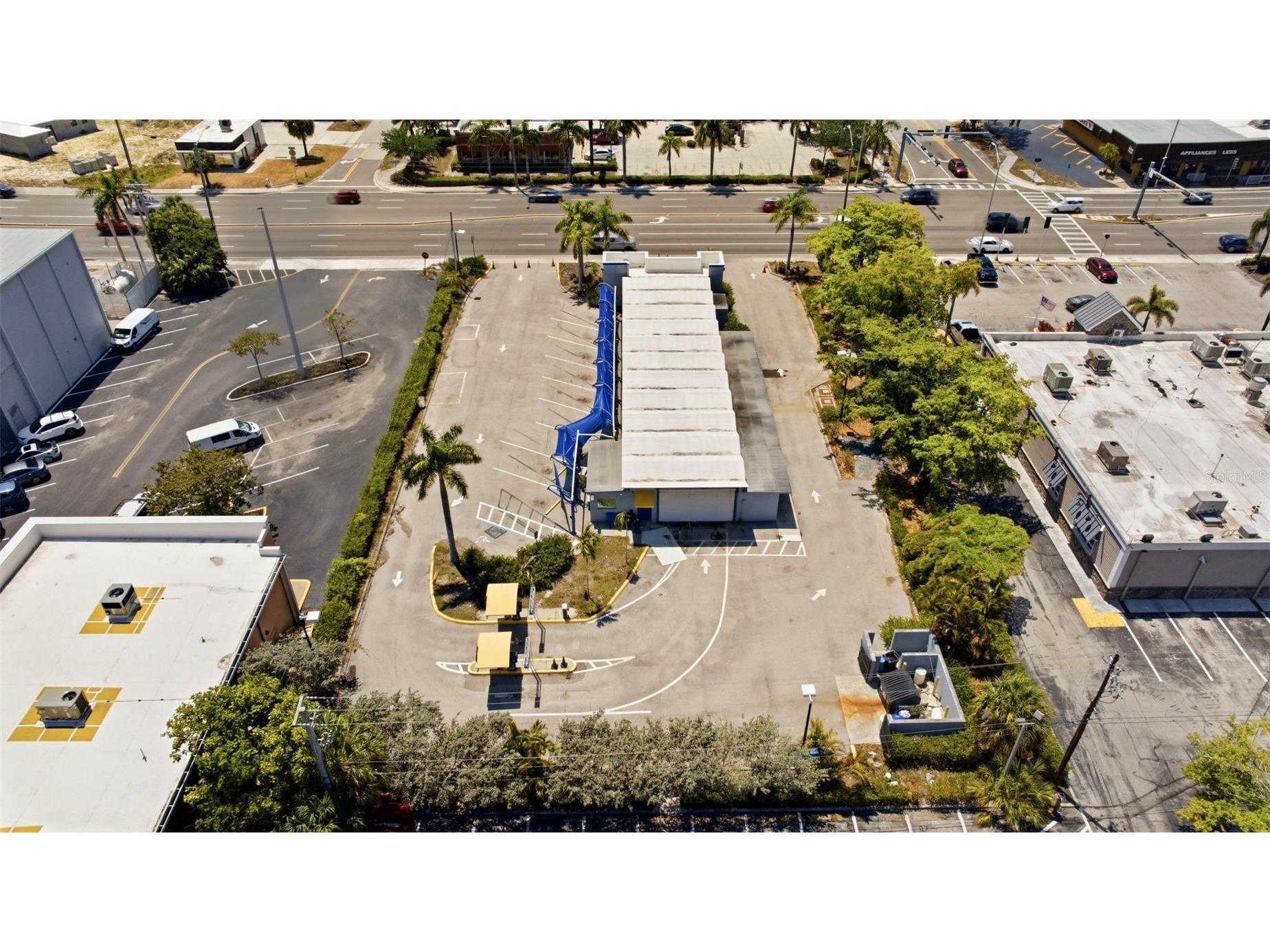 3821 Cleveland Avenue Fort Myers FL 33901 A4693249 image5