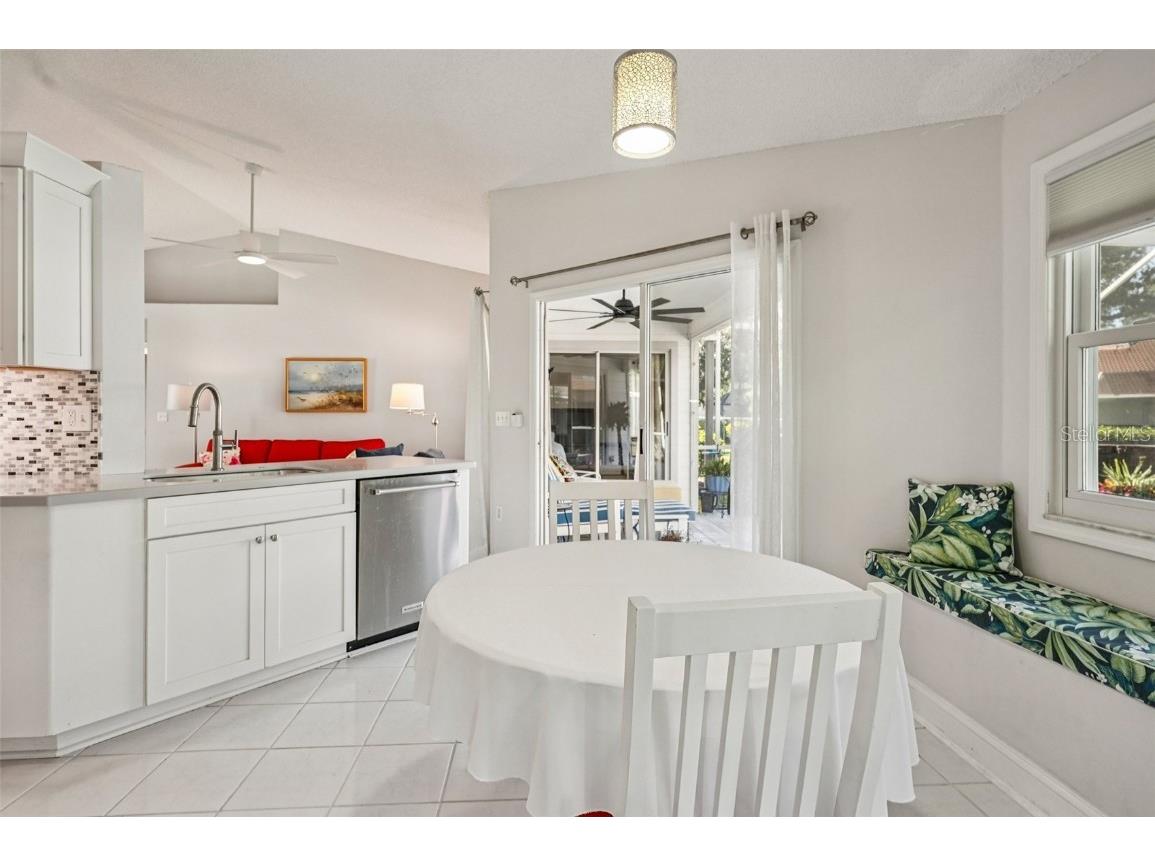 3821 Garden Lakes Estates Drive Bradenton FL 34203 A4672210 image8