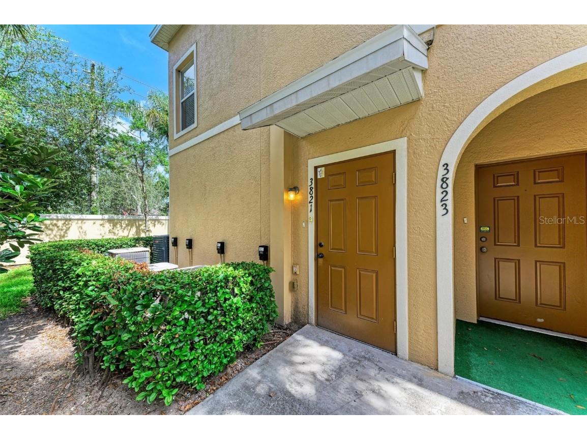 3821 Parkridge Circle #1-201 Sarasota FL 34243 A4576587 image1
