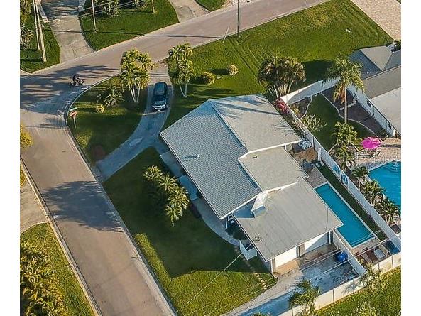 3822 Bayshore Boulevard NE Saint Petersburg FL 33703 TB8310533 image1