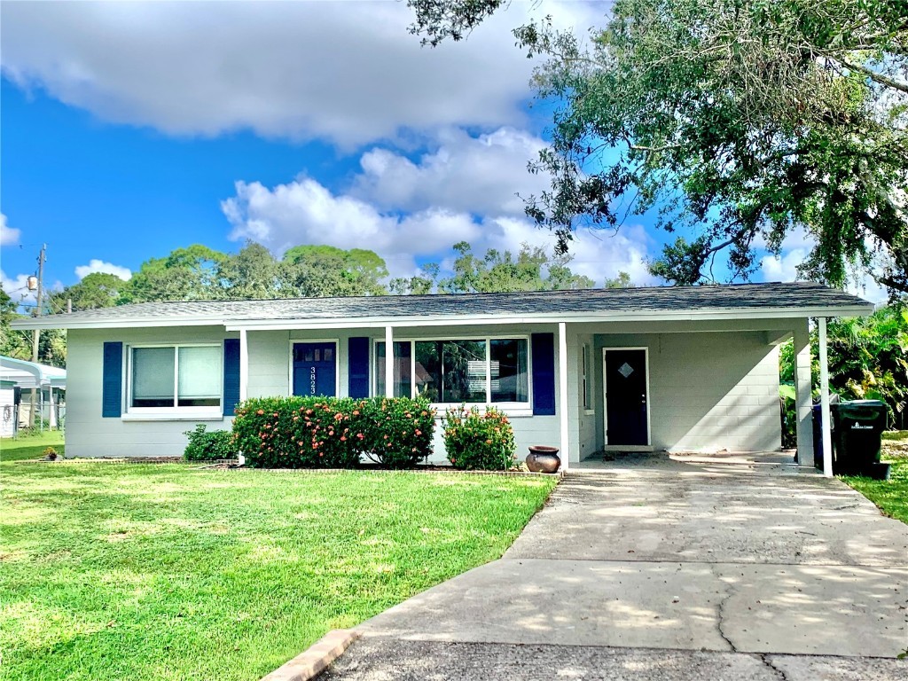 3823 Afton Circle Sarasota FL 34233 A4666228 image1