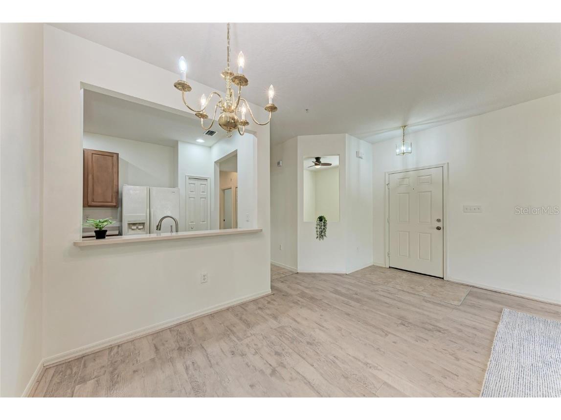 3823 Parkridge Circle #1-101 Sarasota FL 34243 A4669297 image14