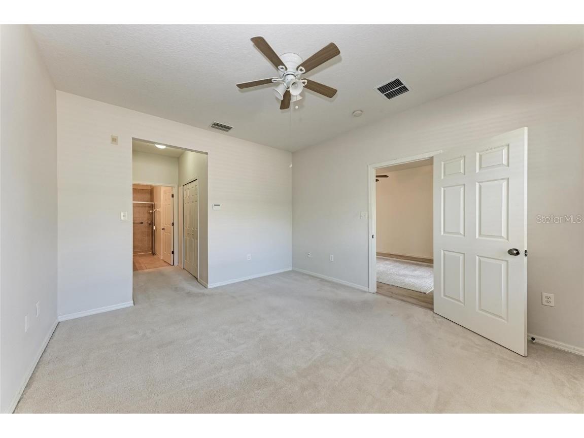 3823 Parkridge Circle #1-101 Sarasota FL 34243 A4669297 image17