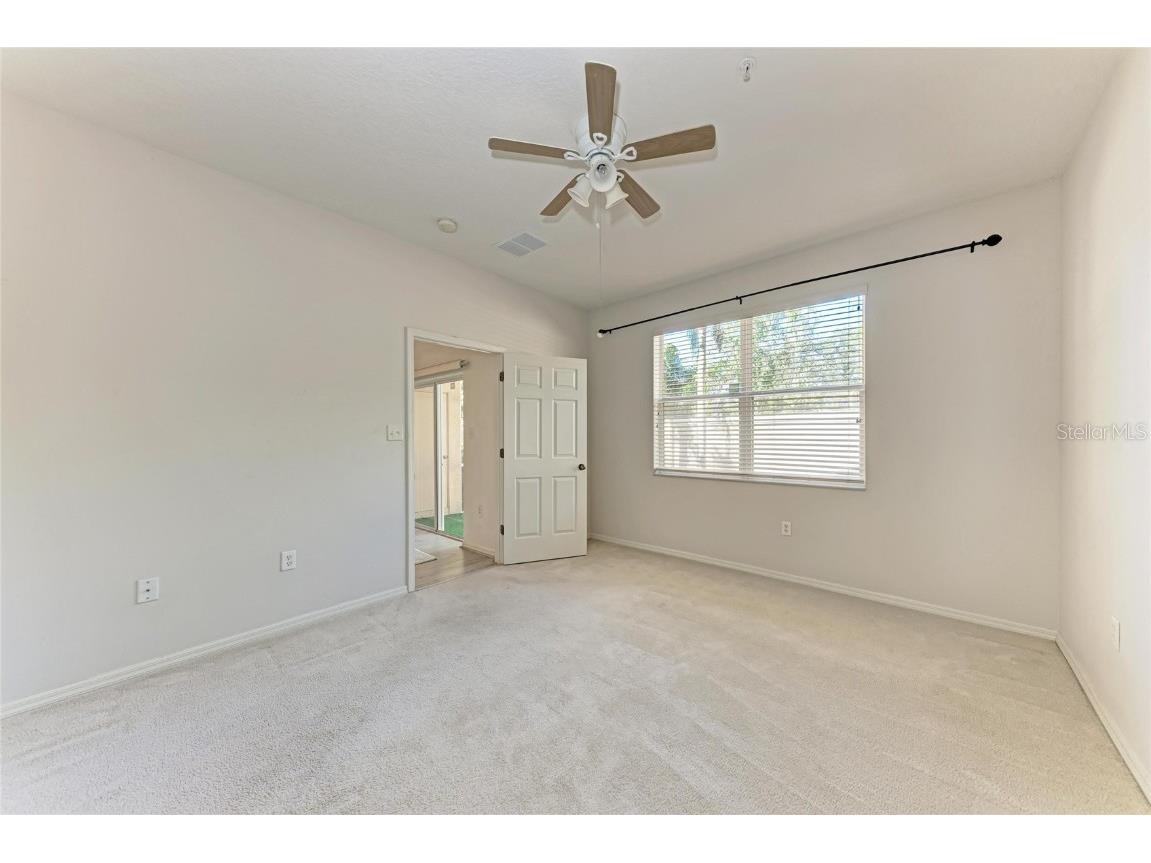 3823 Parkridge Circle #1-101 Sarasota FL 34243 A4669297 image18