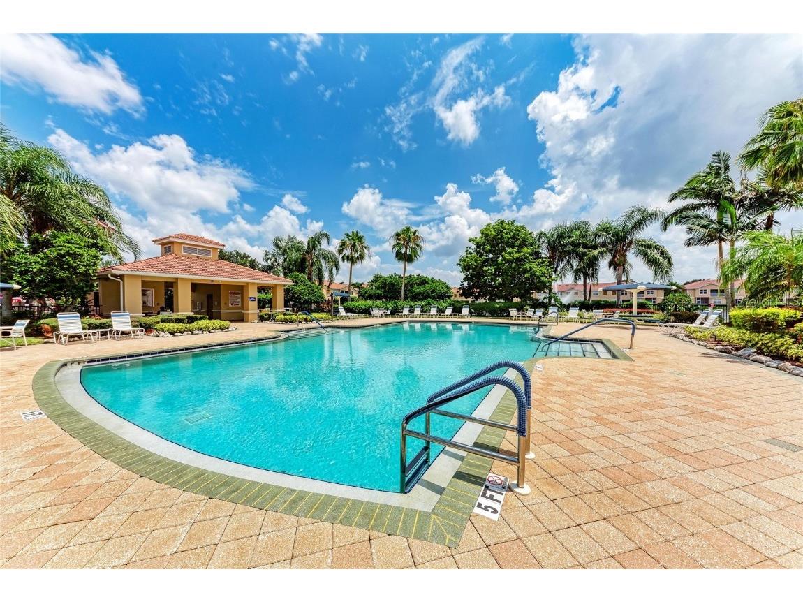 3823 Parkridge Circle #1-101 Sarasota FL 34243 A4669297 image33