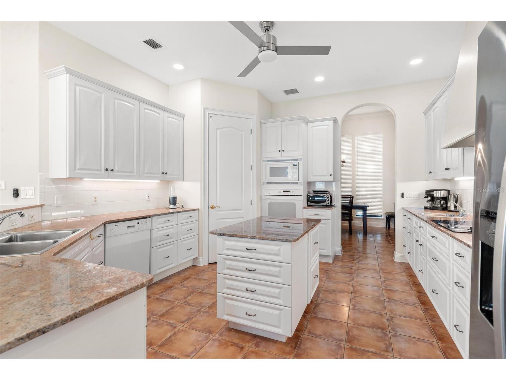 38230 Yale Circle Leesburg FL 34788 - YALE G5089826 image21