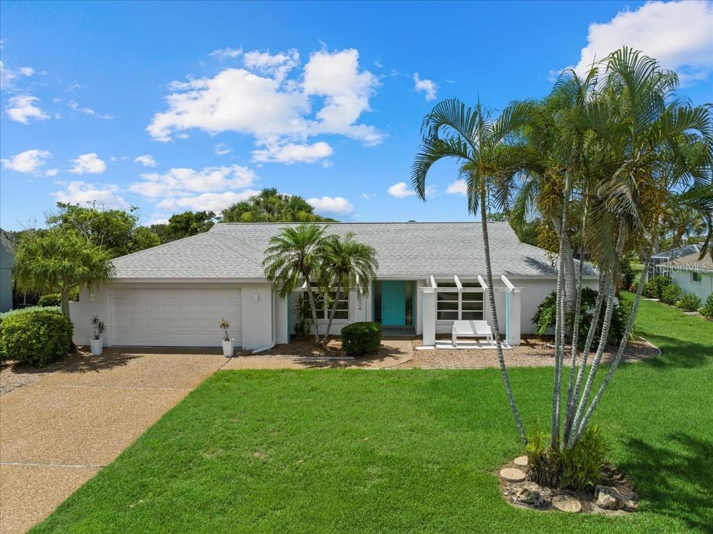 3824 Prairie Dunes Drive Sarasota FL 34238 A4615235 image1