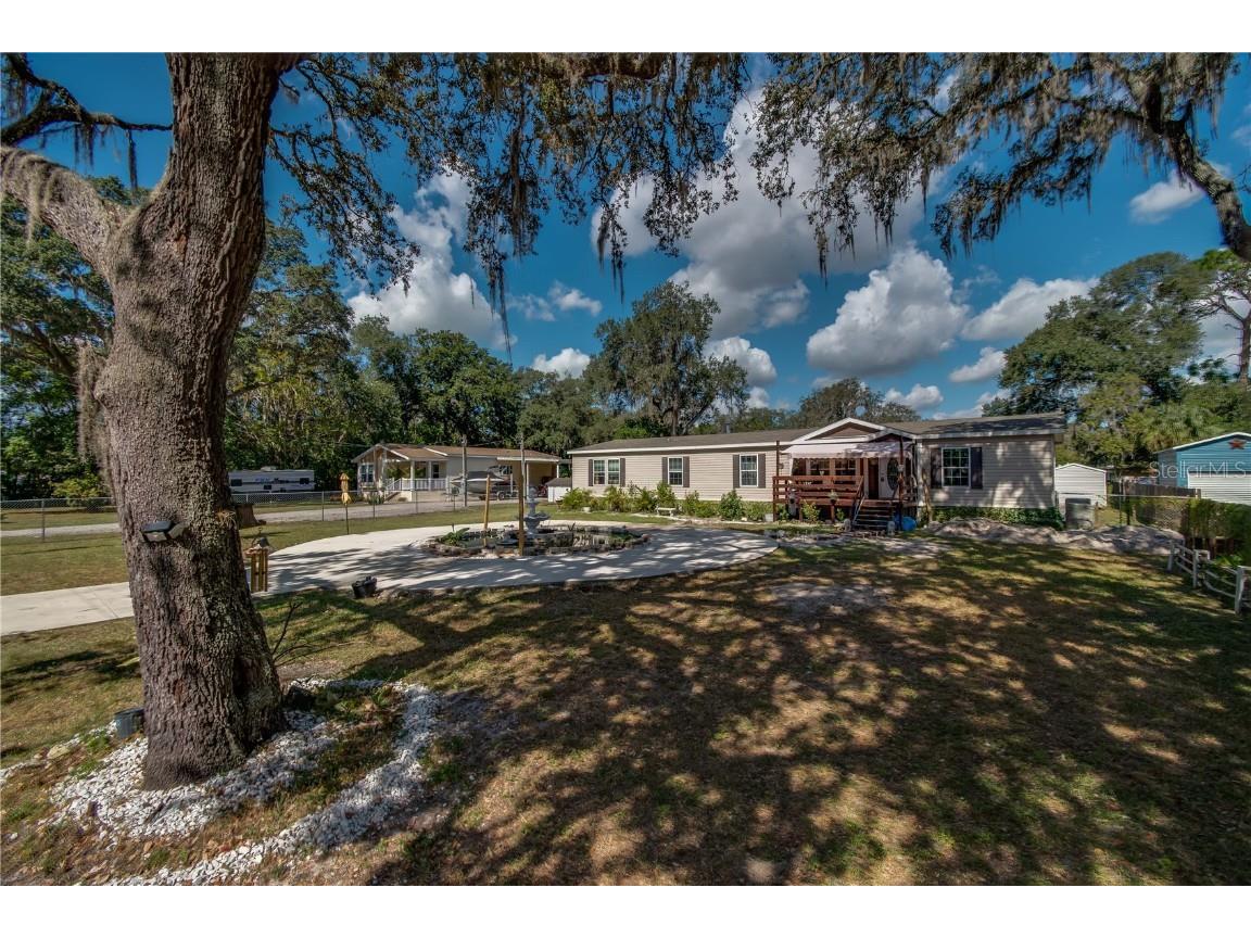 38245 Collins Avenue Zephyrhills FL 33542 OM648091 image1