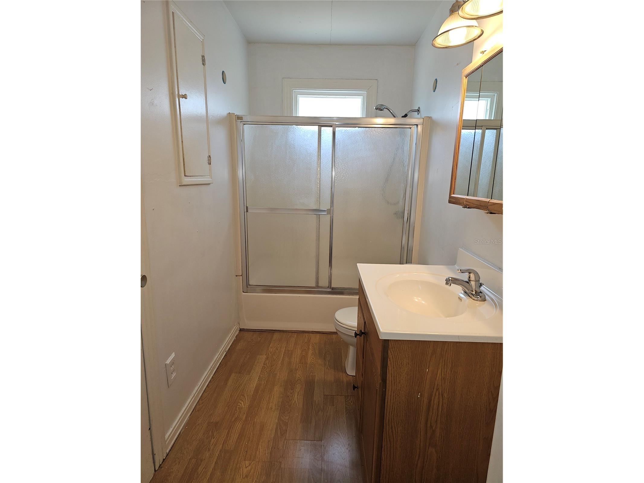 3825 49th Avenue N Saint Petersburg FL 33714 TB8486507 image6