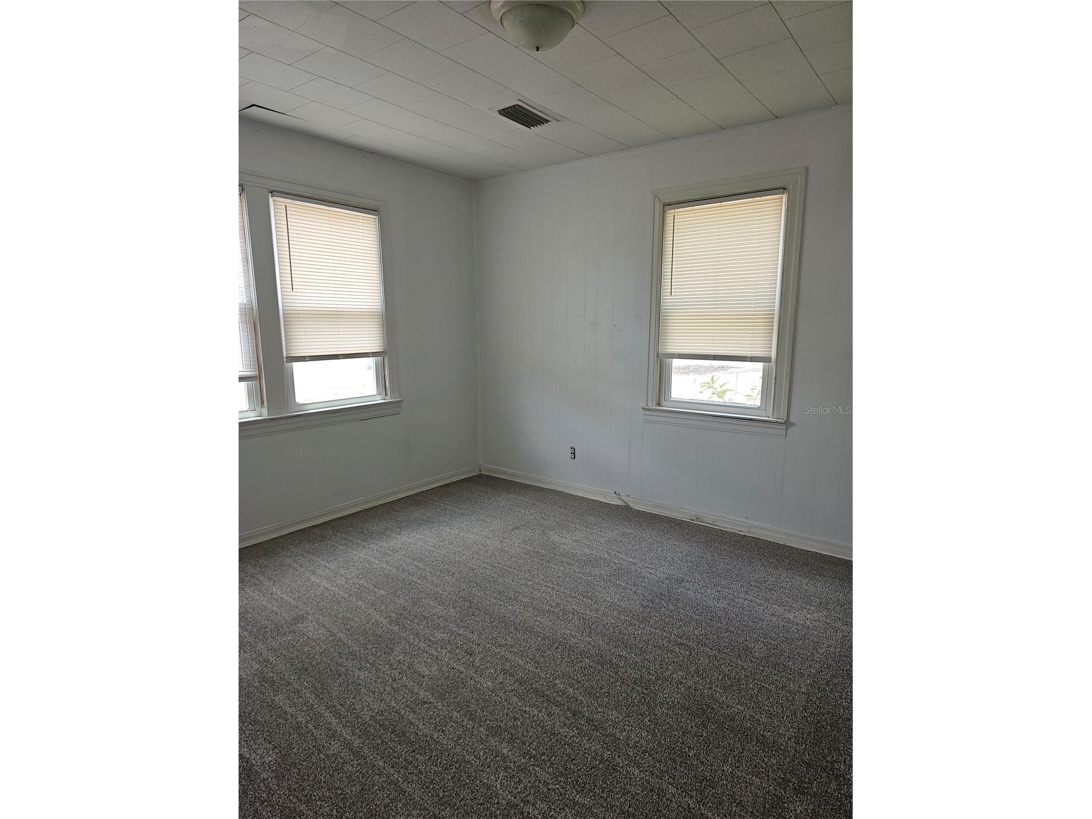 3825 49th Avenue N Saint Petersburg FL 33714 TB8486507 image7