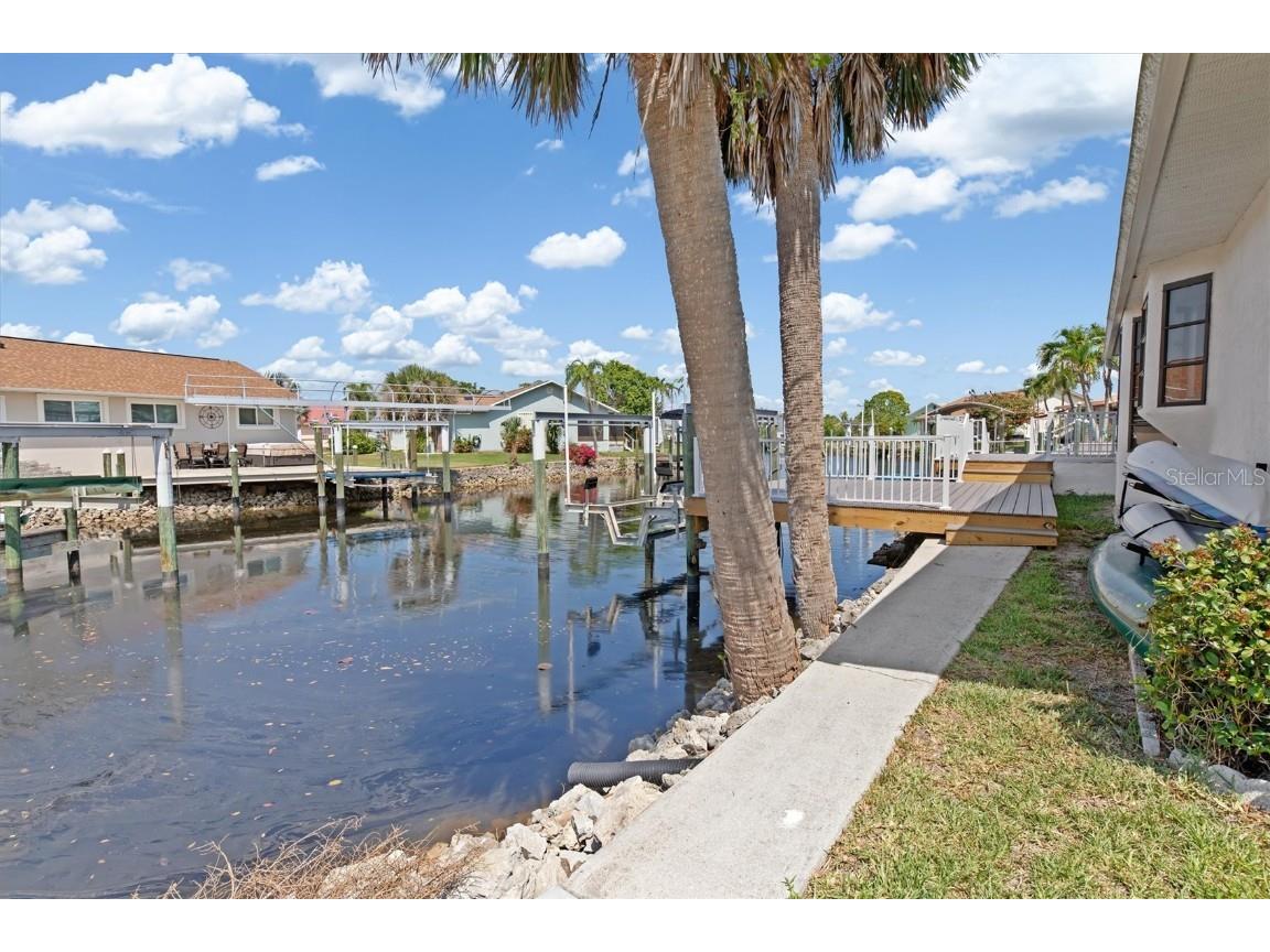 3825 Barnegat Drive Punta Gorda FL 33950 C7510556 image46