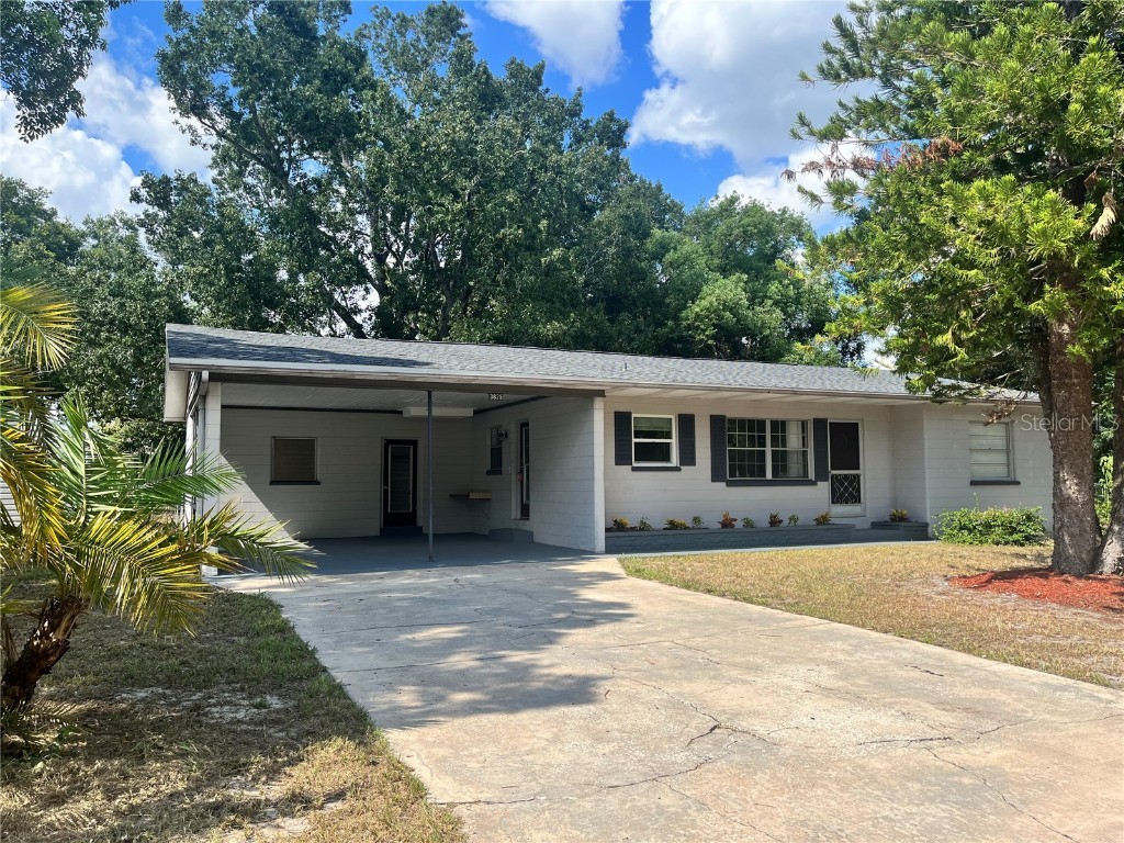 3825 Branch Avenue Mount Dora FL 32757 O6133050 image1