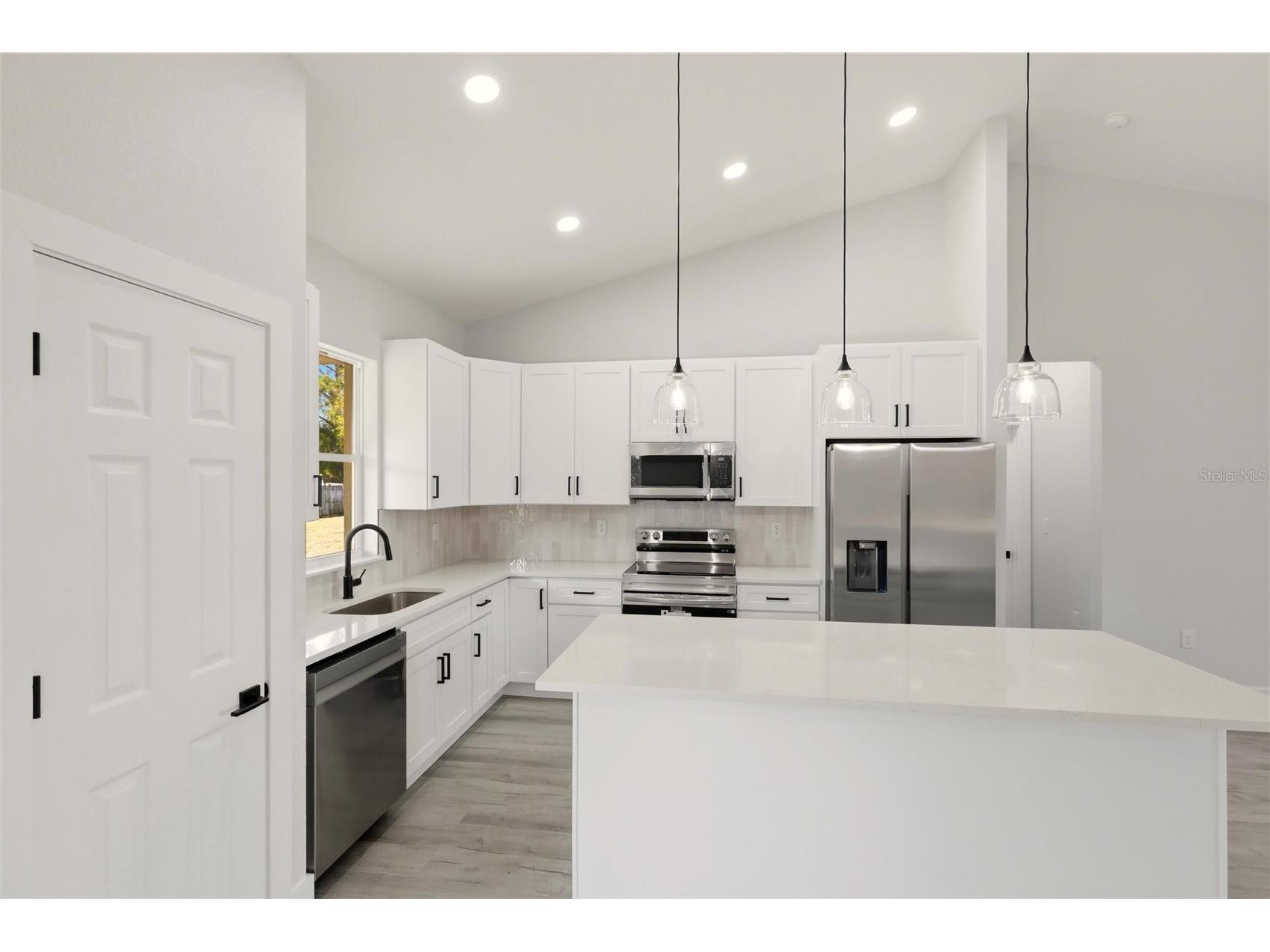 3825 Citroen Drive Sebring FL 33872 P4937753 image9