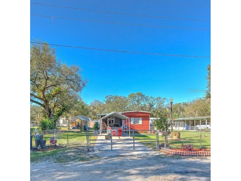 3825 Court Street Zephyrhills FL 33541 TB8325941 image1