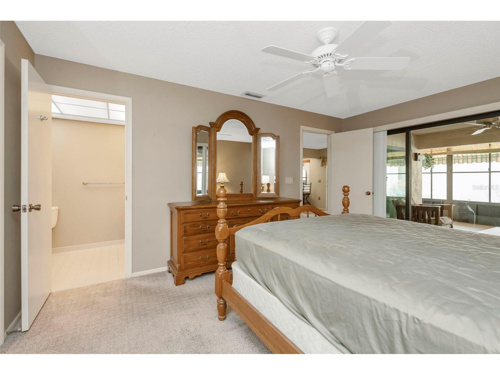 3825 Glen Oaks Manor Drive Sarasota FL 34232 TB8522724 image15