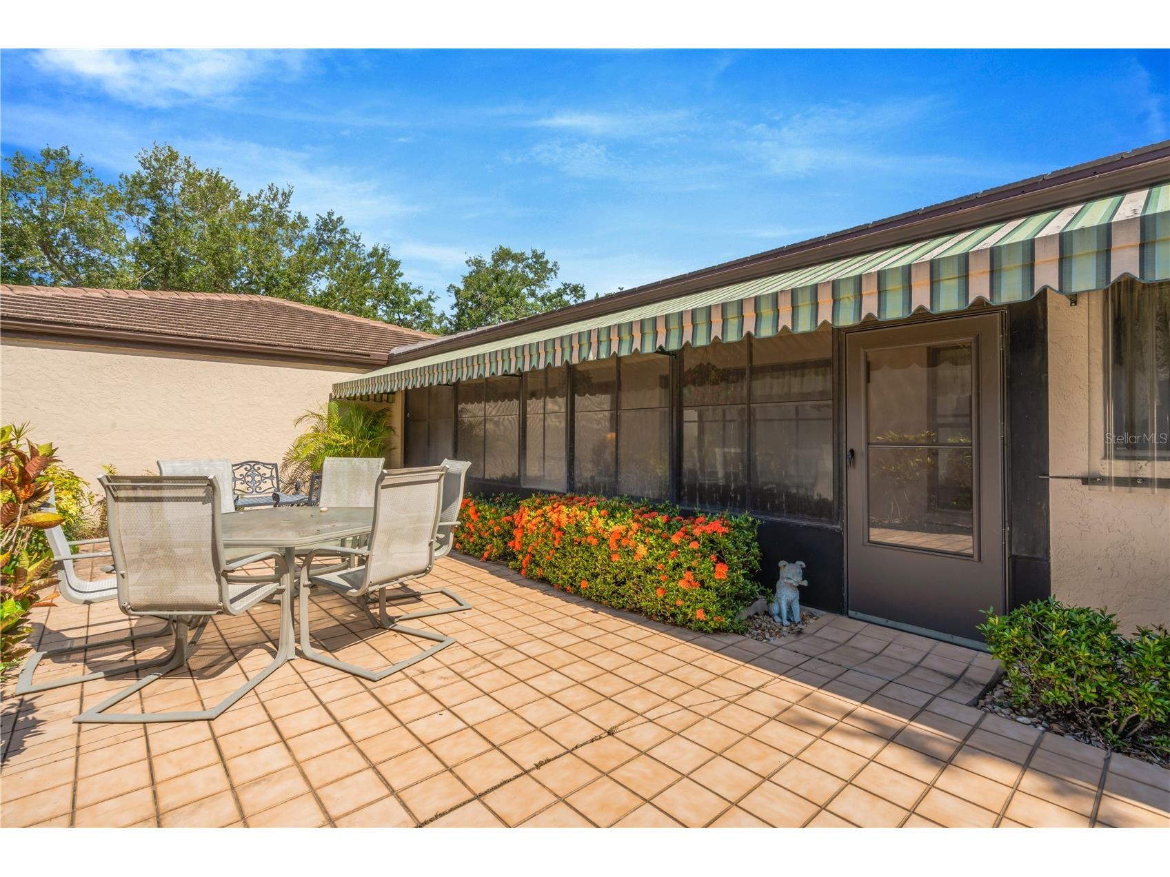 3825 Glen Oaks Manor Drive Sarasota FL 34232 TB8522724 image26