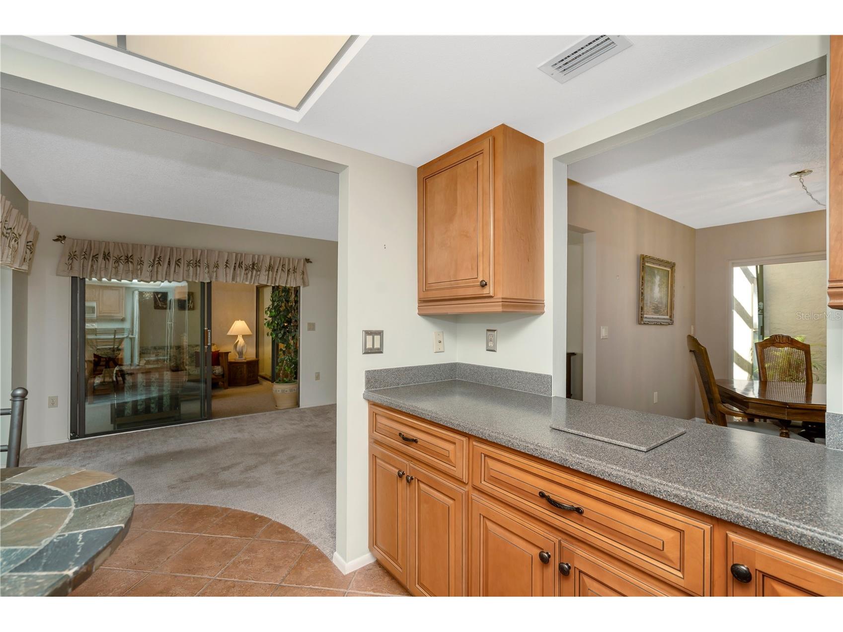 3825 Glen Oaks Manor Drive Sarasota FL 34232 TB8522724 image5