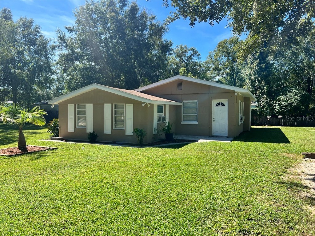 3825 Lakeshore Drive Tampa FL 33604 - HILLSBOROUGH RIVER T3479764 image1