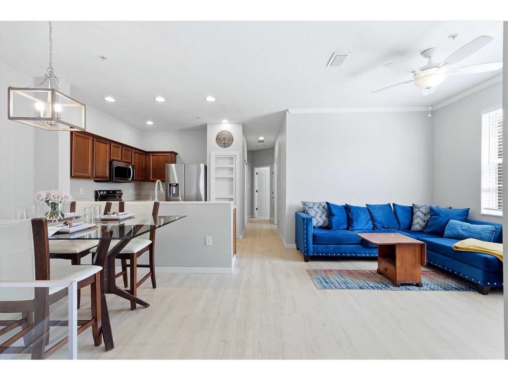3825 Parkridge Circle #1-202 Sarasota FL 34243 A4691818 image10